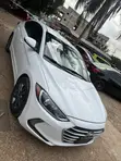 2017 Hyundai Elantra SE Sedan FWD (2.0L 4cyl 6M) White - 1