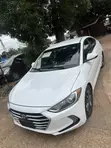 2017 Hyundai Elantra SE Sedan FWD (2.0L 4cyl 6M) White - 2
