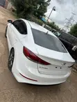 2017 Hyundai Elantra SE Sedan FWD (2.0L 4cyl 6M) White - 3