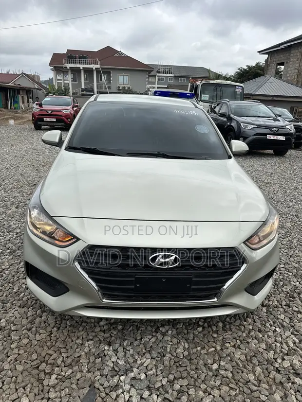 Hyundai Accent 2018 Gold - 1