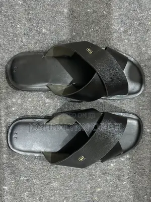 La Black Leather Cross Sandals for Men
