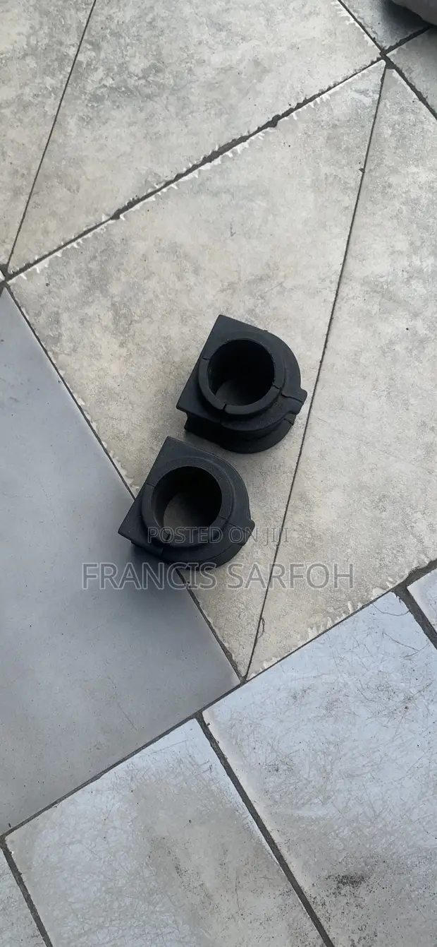 Toyota Land Cruiser V8 Steplixer Bushings - 1