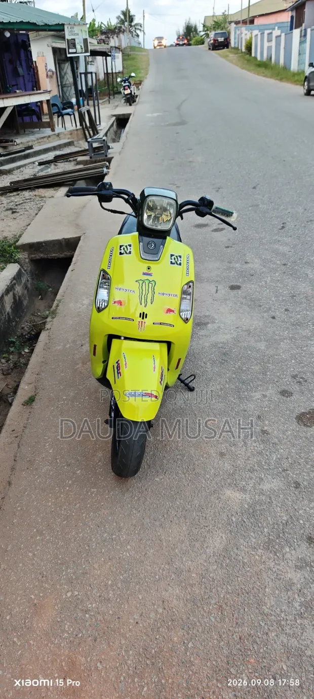 SYM Jet 2014 Scooter - Green - 1