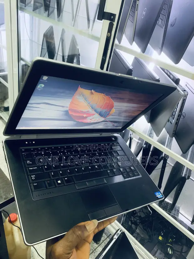 Dell Latitude E6430 Laptop - 1