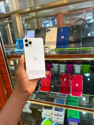 Apple iPhone 11 Pro Max 64GB White