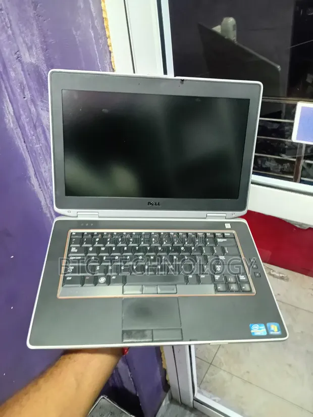 Dell Latitude E6420 Laptop - Intel Core i7, 8GB RAM, 320GB Storage - 1