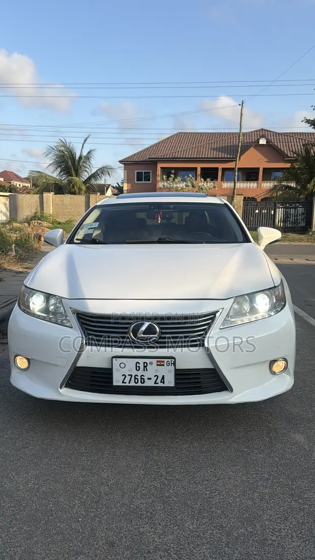 Lexus ES 350 FWD 2014 White - 1