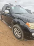 Nissan Navara 2010 Black - 3
