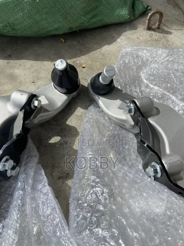 Nissan Quest Lower Control Arm (2011-2018) - 1