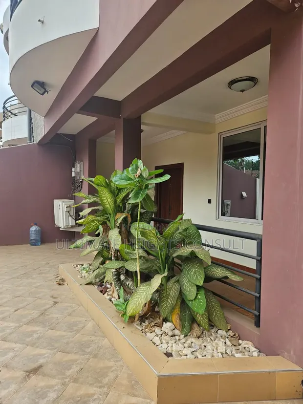 4 Bedroom House for Rent in Ashaley Botwe School Junction - 1