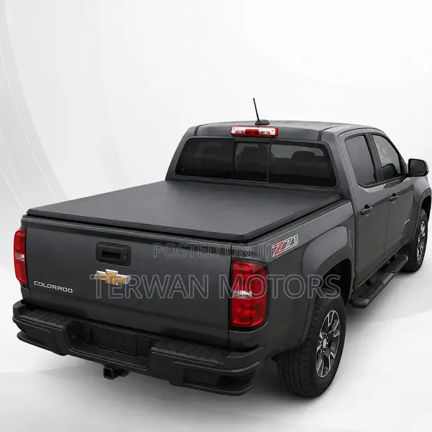 Premium Leather Tri-Fold Truck Bed Cover for Chevy Colorado/Silverado - 1