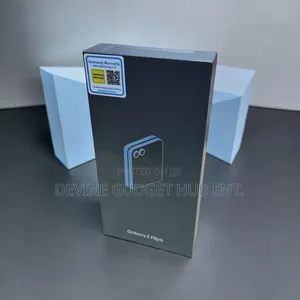 New Samsung Galaxy Z Flip6 256GB Gold