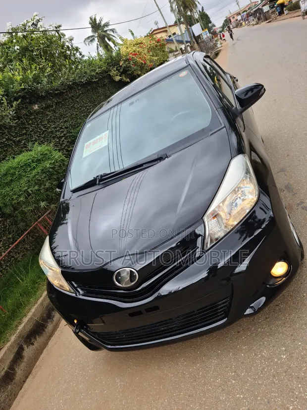 Toyota Vitz 2014 Black - 1