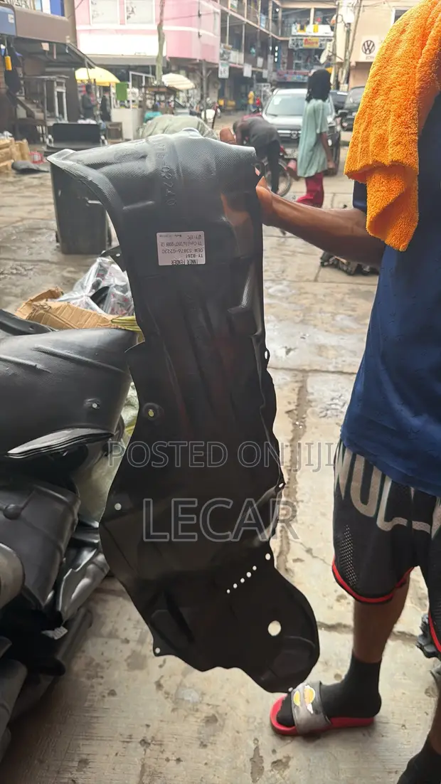 Toyota Corolla Fender Lining / Mudguard - 1