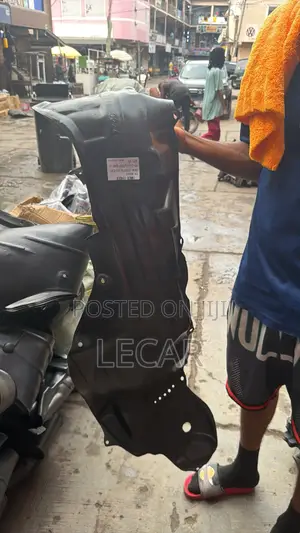 Toyota Corolla Fender Lining / Mudguard