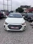 Hyundai Elantra 2017 White - 4