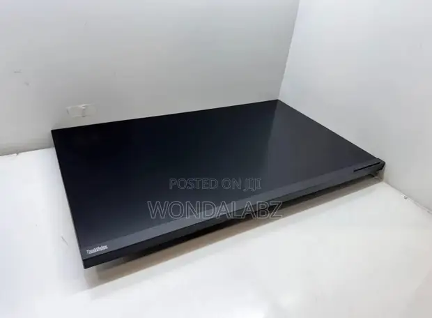 Lenovo ThinkVision T32p-20 31.5" 3840x1600 Monitor - 1