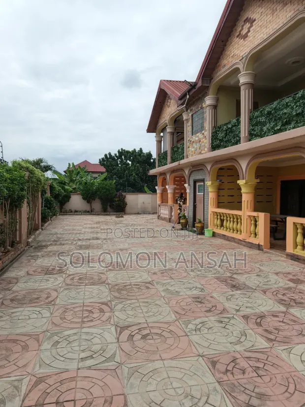 3 Bedroom House for Rent in Atonsu-Esereso, Kumasi - 1