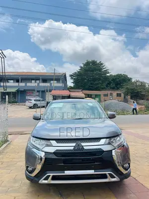 2019 Mitsubishi Outlander SE FWD SUV