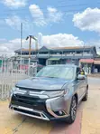 2019 Mitsubishi Outlander SE FWD SUV - 4