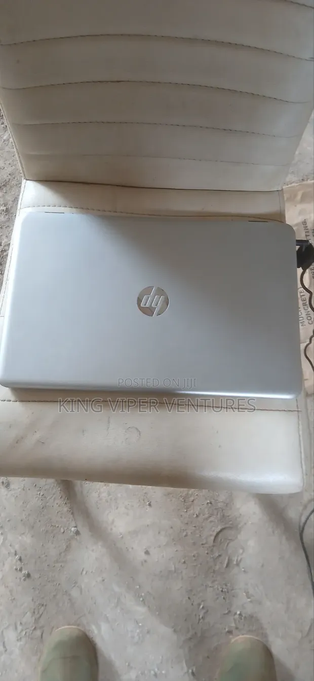 HP Pavilion 15 Laptop - 8GB RAM, Intel Core i5, 1TB HDD - 1