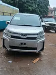 Toyota Voxy 2018 Silver - 1
