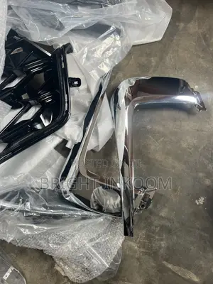 Mitsubishi Outlander Front Bumper Chrome (2016-2018)