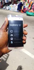 New Samsung Galaxy S7 32GB Gold - 3