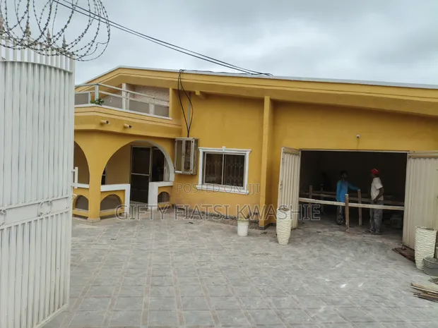 4 Bedroom House for Rent in Daban, Kumasi - 1