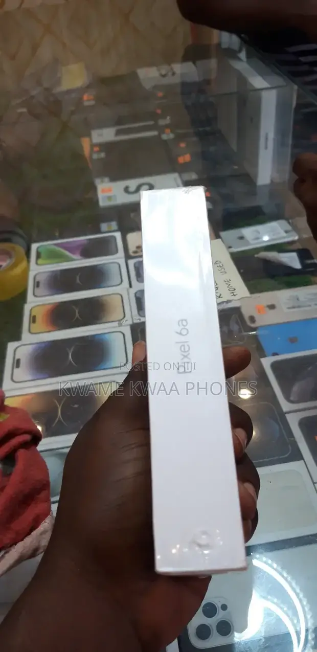 New Google Pixel 6a 128GB Black - 1