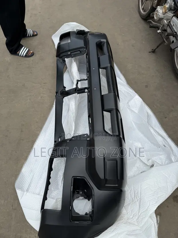 Mitsubishi L200 Front Bumper (2022-2025) - 1