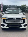 Toyota Land Cruiser 2022 White - 3