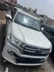 Toyota Land Cruiser 5.7 V8 2013 White - 1