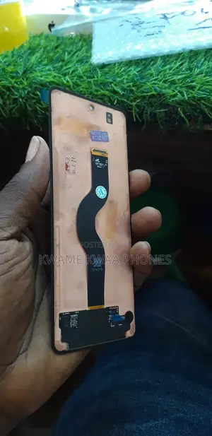 Samsung Galaxy Fold 4 Outer Screen