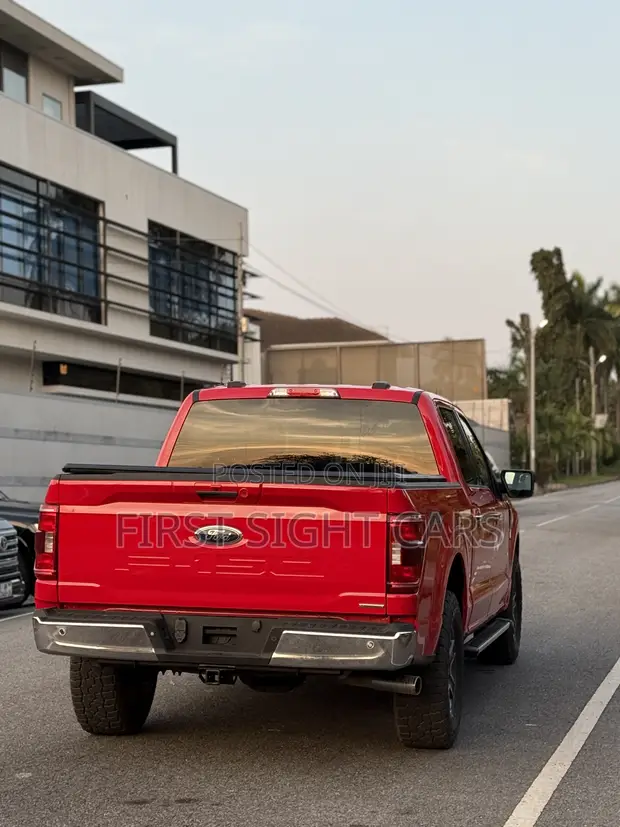 Ford F-150 XLT 2022 Red - 1