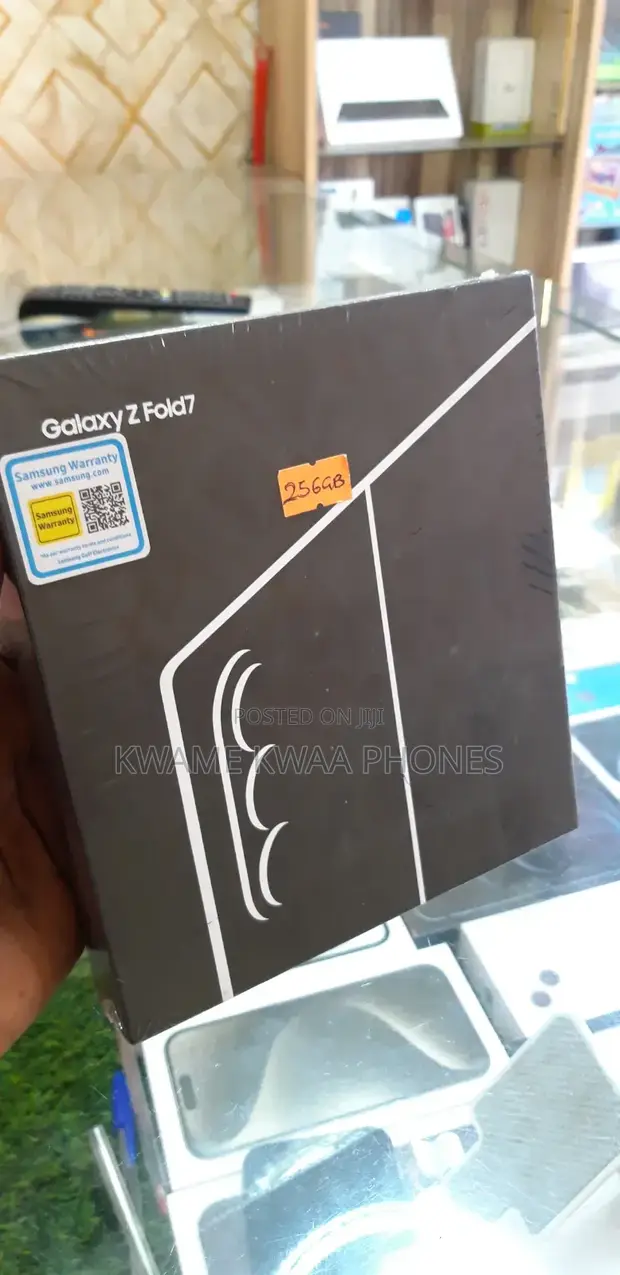 New Samsung Galaxy Z Fold7 256GB Gray - 1