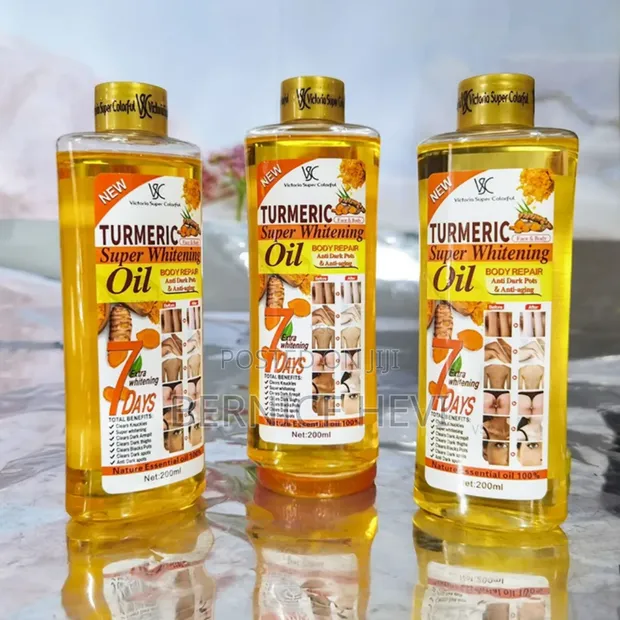 Turmeric Oil for Stretch Marks & Skin Brightening - 1