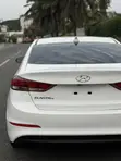 2018 Hyundai Elantra SE - 5