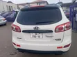 Hyundai Santa Fe 2011 White - 2