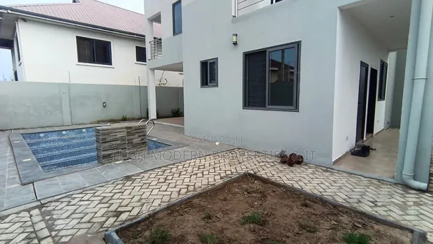 4 Bedroom House with Boys Quarters for Rent in East Airport, Teshie - 1