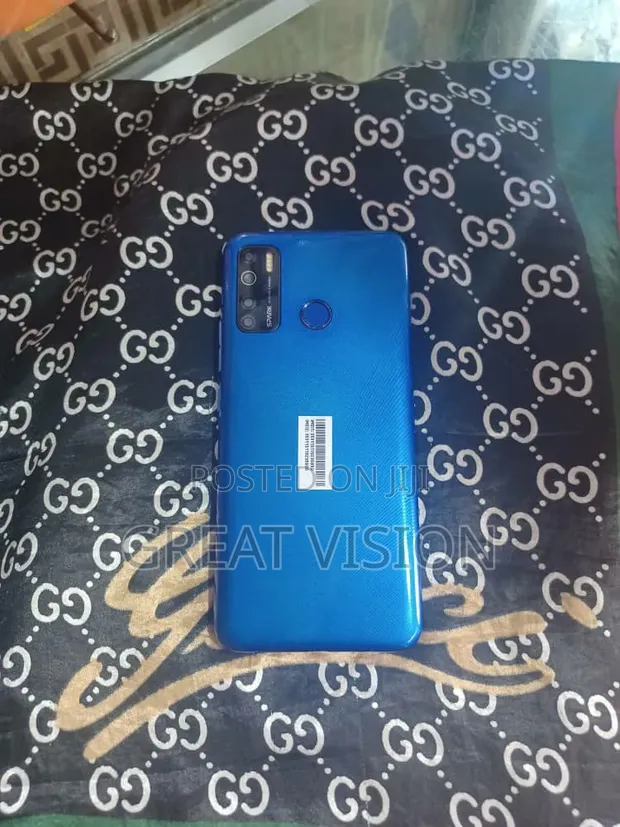 Tecno Spark 5 32GB Blue - 1