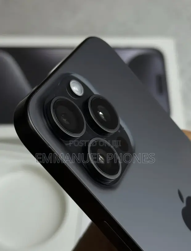 New Apple iPhone 15 Pro Max 512GB Black - 1