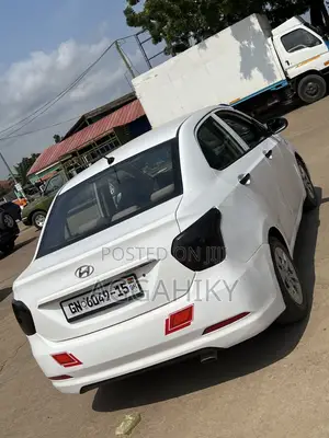 Hyundai i10 1.2 Hatchback 2012 White