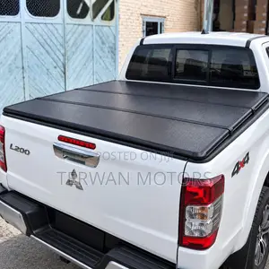 Hard Tri-Fold Pickup Truck Bed Cover for Mitsubishi L200 / Honda Ridgeline