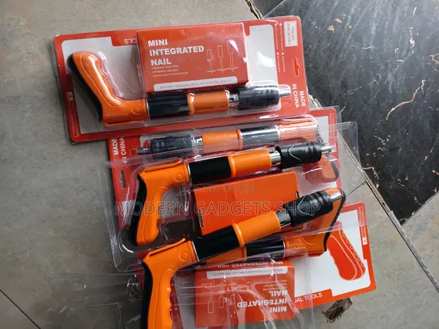 Concrete Nail Gun with Nail Pins - Professional Tool - 1