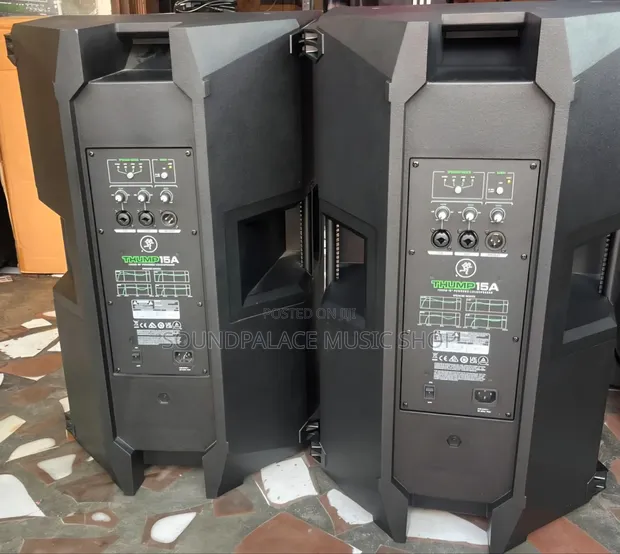 Mackie Thump15A 1300W 15" Powered Loudspeaker - 1