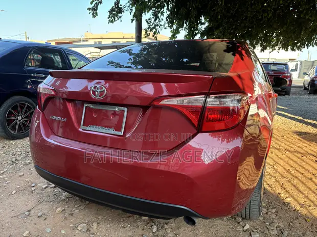 2019 Toyota Corolla LE Eco (1.8L 4cyl) Ivory - 1