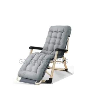 Adjustable Outdoor Relaxing Chair with Cushion
