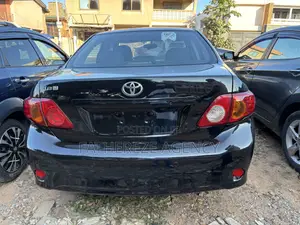 2010 Toyota Corolla LE Sedan - Black