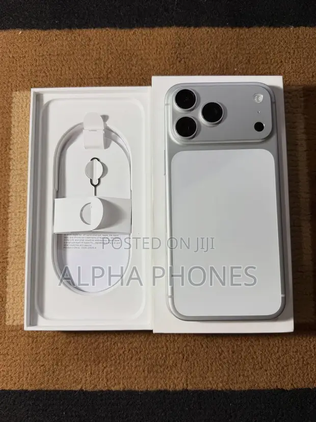 Apple iPhone 17 Pro Max 512GB Silver - 1